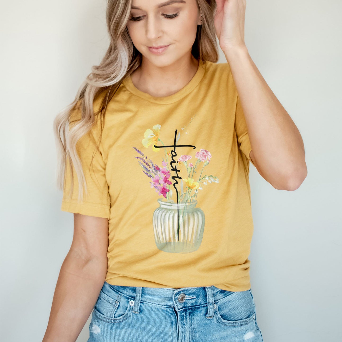 Faith Cross Vase Tee